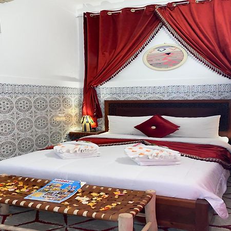 Riad Lazord De Marrakech Entier Marrakesh Exteriör bild