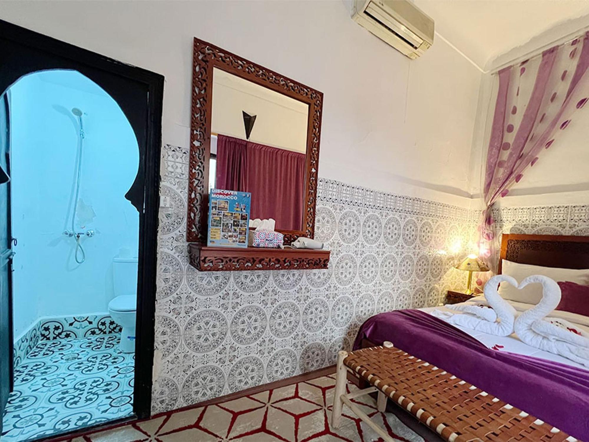 Riad Lazord De Marrakech Entier Marrakesh Exteriör bild