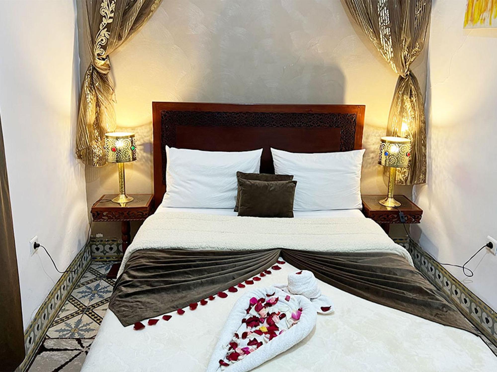 Riad Lazord De Marrakech Entier Marrakesh Exteriör bild