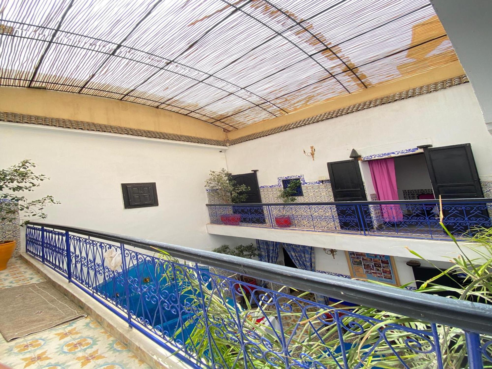Riad Lazord De Marrakech Entier Marrakesh Exteriör bild